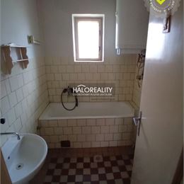 Predaj, rodinný dom Želovce, s veľkou záhradou