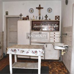 Predaj, rodinný dom Závod