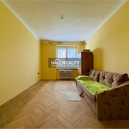 Predaj, dvojizbový byt Nové Zámky, priamo v CENTRE mesta