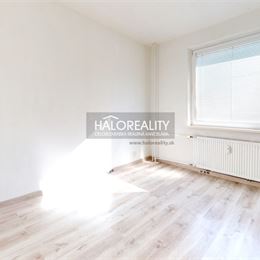 Predaj, trojizbový družstevný byt Lučenec, Vajanského - ZNÍŽENÁ CENA - EXKLUZÍVNE HALO REALITY