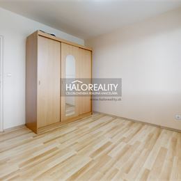 Predaj, štvorizbový byt Poltár, Fučíkova - ZNÍŽENÁ CENA - EXKLUZÍVNE HALO REALITY