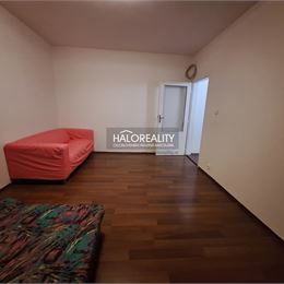 REZERVOVANÉ - Predaj, jednoizbový byt Liptovský Hrádok - EXKLUZÍVNE HALO REALITY