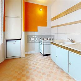 Predaj, trojizbový byt Lučenec, centrum - EXKLUZÍVNE HALO REALITY