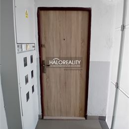 Predaj, dvojizbový byt Lučenec, Rúbanisko II, kompletne zrekonštruovaný, slnečný, priestranný - ZNÍŽENÁ CENA