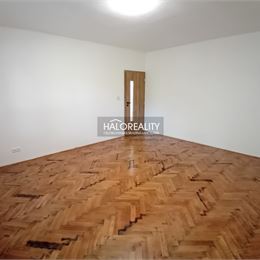 Predaj, dvojizbový byt Lučenec, priestranný, smart s bezproblémovým parkovaním