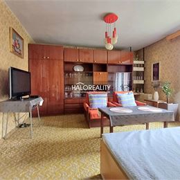 REZERVOVANÉ - Predaj, dvojizbový byt Prievidza, Staré Sídlisko, Malá - EXKLUZÍVNE HALO REALITY