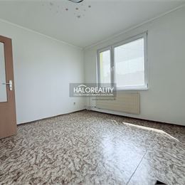 Predaj, trojizbový byt Partizánske, Šípok, + polizba, loggia, pivnica