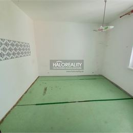 Predaj, štvorizbový byt Brezová pod Bradlom - ZNÍŽENÁ CENA