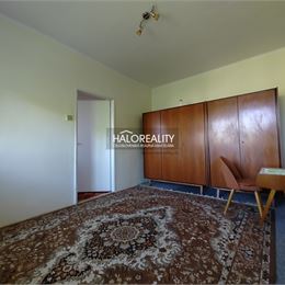 Predaj, trojizbový byt Štúrovo