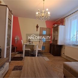REZERVOVANÉ - Predaj, dvojizbový byt Bánovce nad Bebravou, Centrum - ZNÍŽENÁ CENA - EXKLUZÍVNE HALO REALITY