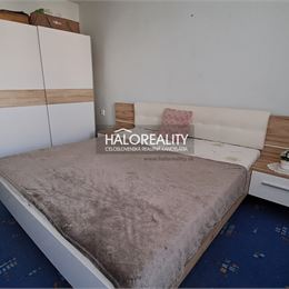 REZERVOVANÉ - Predaj, dvojizbový byt Bánovce nad Bebravou, Centrum - ZNÍŽENÁ CENA - EXKLUZÍVNE HALO REALITY