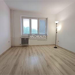 Predaj, trojizbový byt Handlová, Centrum - EXKLUZÍVNE HALO REALITY