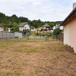 Predaj, pozemok pre rodinný dom 1591 m² Dolné Vestenice