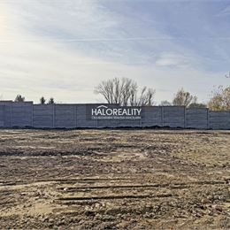 Predaj, pozemok pre rodinný dom 505 m² Veľký Meder, časť Ižop, IS na pozemku, oplotený - EXKLUZÍVNE HALO