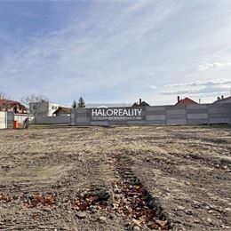 Predaj, pozemok pre rodinný dom 505 m² Veľký Meder, časť Ižop, IS na pozemku, oplotený - EXKLUZÍVNE HALO