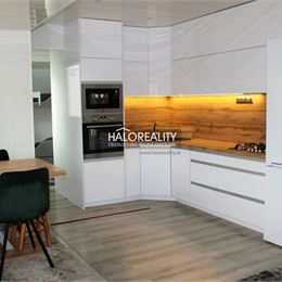 Predaj, rodinný dom Nové Zámky, mobilný dom trojizbový 46 m²