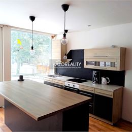 Predaj, trojizbový byt Handlová, Centrum, rozloha 142m² - ZNÍŽENÁ CENA - EXKLUZÍVNE HALO REALITY