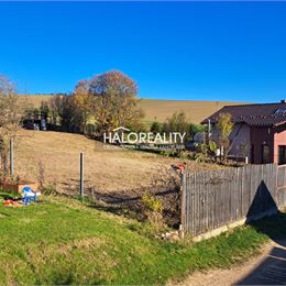 REZERVOVANÉ - Predaj, pozemok pre rodinný dom 653 m² Tvarožná - EXKLUZÍVNE HALO REALITY