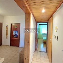 Predaj, trojizbový byt Handlová, Mostná - ZNÍŽENÁ CENA - EXKLUZÍVNE HALO REALITY