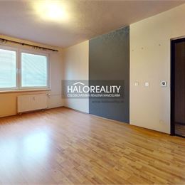 REZERVOVANÉ - Predaj, trojizbový byt Hnúšťa, 1.mája - EXKLUZÍVNE HALO REALITY