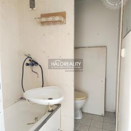 REZERVOVANÉ - Predaj, garsónka Žiar nad Hronom, Chrásteka - EXKLUZÍVNE HALO REALITY