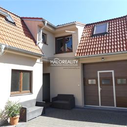 Predaj, rodinný dom Trnava, polyfunkčný objekt s veľkým potenciálom priamo v centre mesta - ZNÍŽENÁ CENA -