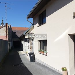 Predaj, rodinný dom Trnava, polyfunkčný objekt s veľkým potenciálom priamo v centre mesta - ZNÍŽENÁ CENA -