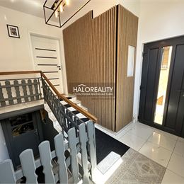 Predaj, rodinný dom Liptovský Hrádok, Dovalovo, Prepis možný 01/2026 - EXKLUZÍVNE HALO REALITY