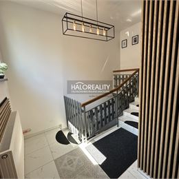 Predaj, rodinný dom Liptovský Hrádok, Dovalovo, Prepis možný 01/2026 - EXKLUZÍVNE HALO REALITY