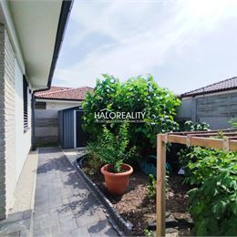 Predaj, rodinný dom Veľké Dvorníky, so zariadením - NOVOSTAVBA - EXKLUZÍVNE HALO REALITY