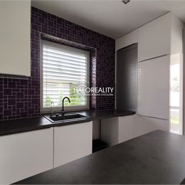 Predaj, rodinný dom Veľké Dvorníky, so zariadením - NOVOSTAVBA - EXKLUZÍVNE HALO REALITY