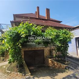 Predaj, rodinný dom Zlaté Moravce - EXKLUZÍVNE HALO REALITY