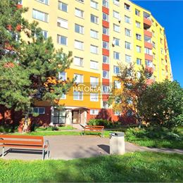 Predaj, trojizbový byt Bratislava Petržalka, Bzovícka ulica