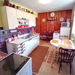 Predaj, rodinný dom Osrblie, štýlová drevenica pri vode na rozľahlom pozemku - ZNÍŽENÁ CENA - EXKLUZÍVNE HALO