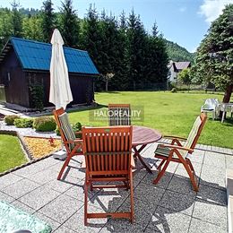 Predaj, rodinný dom Osrblie, štýlová drevenica pri vode na rozľahlom pozemku - ZNÍŽENÁ CENA - EXKLUZÍVNE HALO