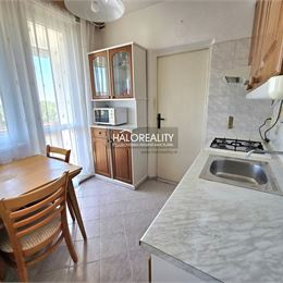 Predaj, štvorizbový byt Bratislava Rača, Kubačova