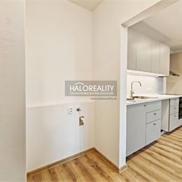 Predaj, trojizbový byt Bratislava Ružinov, Ostredky, Mesačná