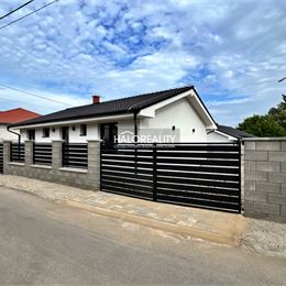 Predaj, rodinný dom Jur nad Hronom, murovaný nízkoenergetický RD dokončený na kľúč - NOVOSTAVBA - EXKLUZÍVNE
