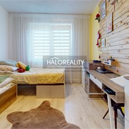 REZERVOVANÉ - Predaj, rodinný dom Prestavlky, dve bytové jednotky - EXKLUZÍVNE HALO REALITY