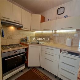 REZERVOVANÉ - Predaj, rodinný dom Prestavlky, dve bytové jednotky - EXKLUZÍVNE HALO REALITY