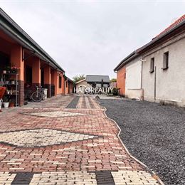 Predaj, rodinný dom Veľký Meder, a rekreačná chata - EXKLUZÍVNE HALO REALITY