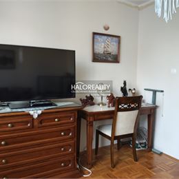 Predaj, rodinný dom Trhová Hradská, + 160 m na podnikanie