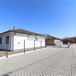 Predaj, rodinný dom Komoča - štvorizbový bungalov s garážou a terasou, NOVOSTAVBA - EXKLUZÍVNE HALO REALITY +