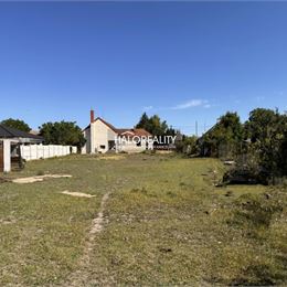 Predaj, pozemok pre rodinný dom 3788 m² Veľký Meder, Komárňanská ulica - EXKLUZÍVNE HALO REALITY