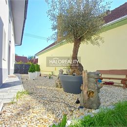 Predaj, rodinný dom Poluvsie - EXKLUZÍVNE HALO REALITY