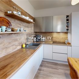 Predaj, trojizbový byt 80m² Nová Dedinka, Bernolákova ul. - NOVOSTAVBA - EXKLUZÍVNE HALO REALITY +