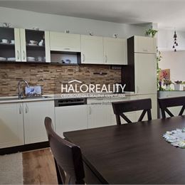 Predaj, zariadený štvorizbový rodinný dom Tomášikovo + VIDEOOBHLIADKA