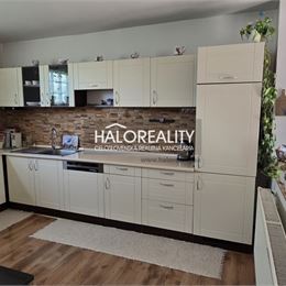 Predaj, zariadený štvorizbový rodinný dom Tomášikovo + VIDEOOBHLIADKA