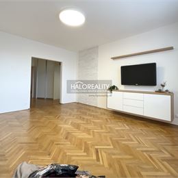 Predaj, trojizbový byt Banská Bystrica, Sásová