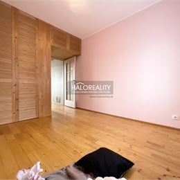 Predaj, trojizbový byt Banská Bystrica, Sásová